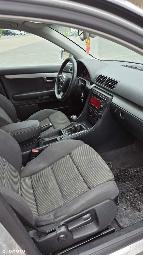 Audi A4 Limousine 2.0 TDI - 8