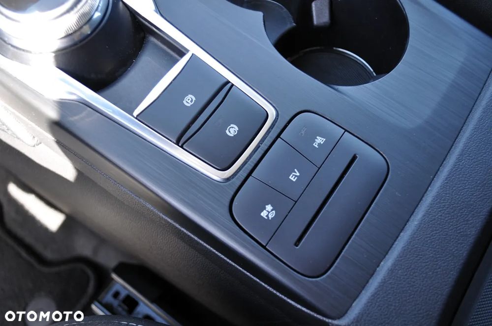Ford Kuga - 30