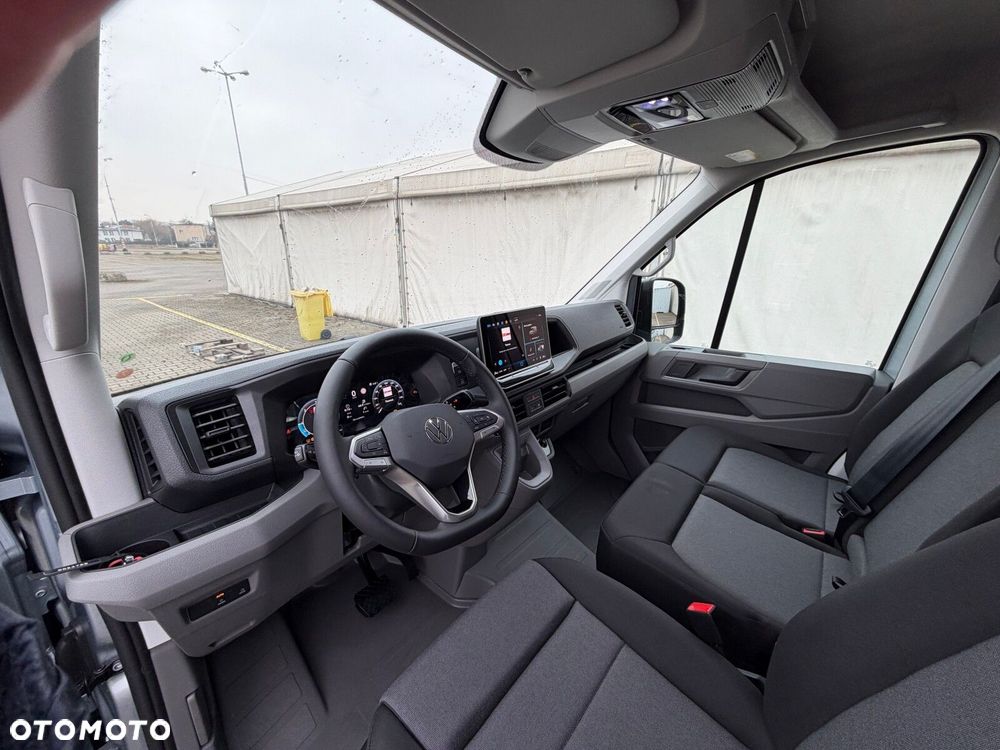 Volkswagen Crafter 35 2.0 TDI L3H3 177 KM AUTOMAT - 7