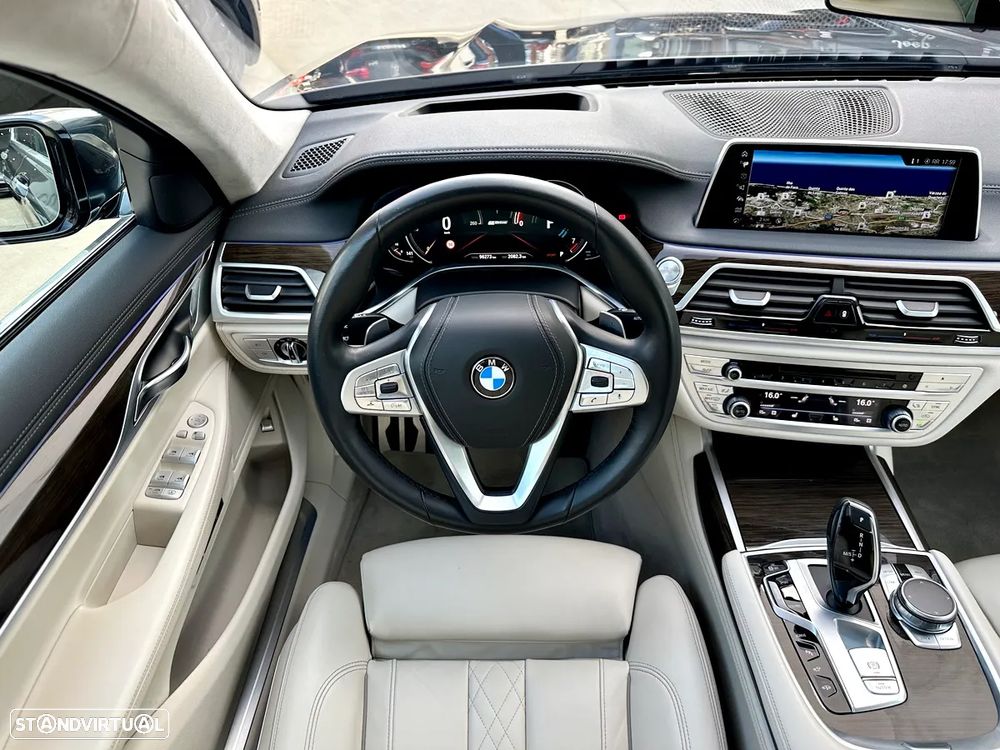 BMW 740 iH Active Hybrid - 10