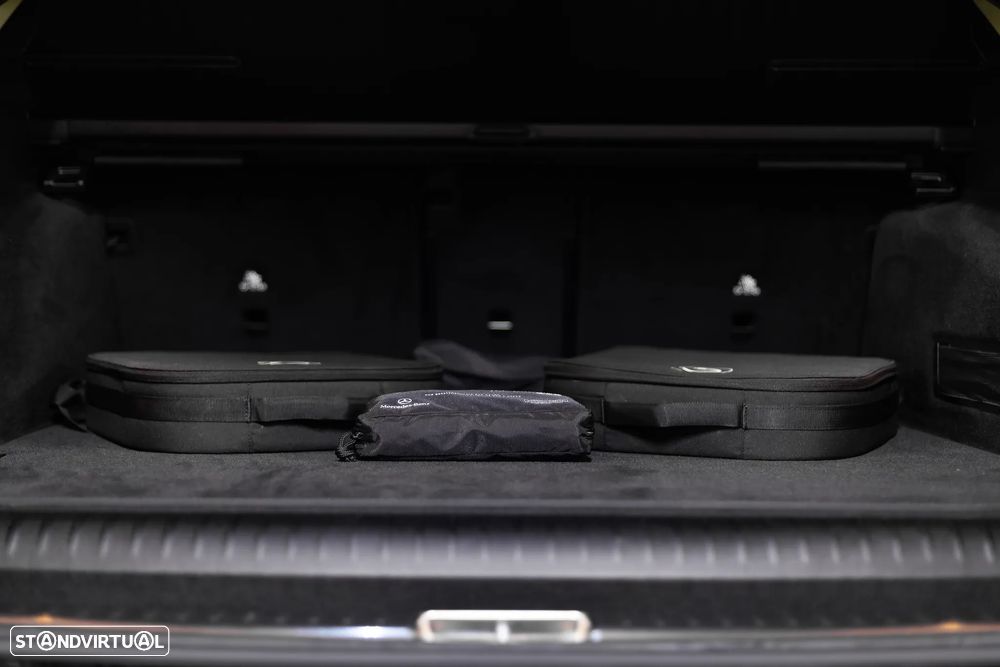 Mercedes-Benz E 300 Standard - 54