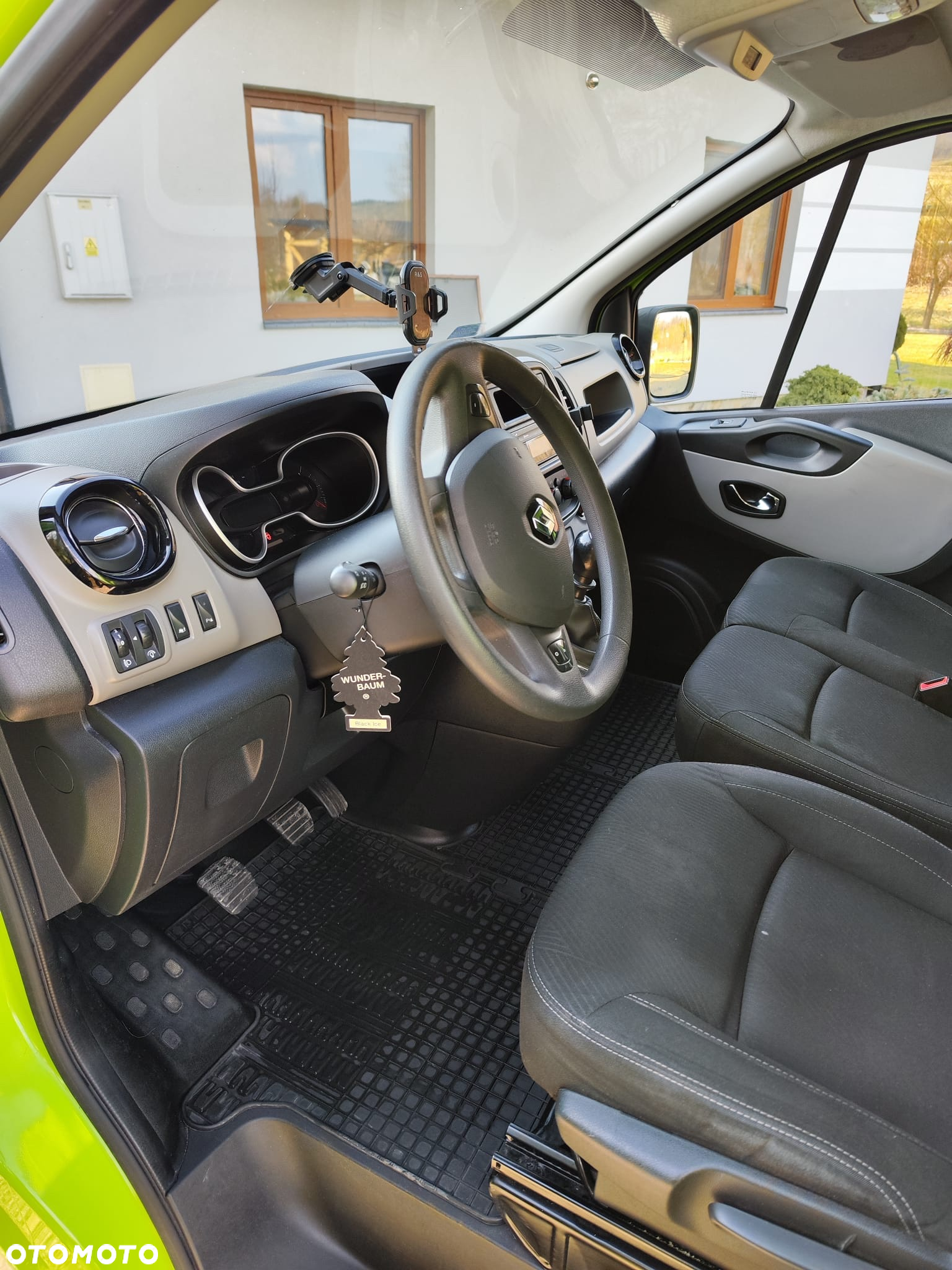 Renault Trafic - 10