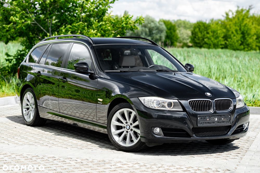 BMW Seria 3 325i xDrive Edition Exclusive - 5