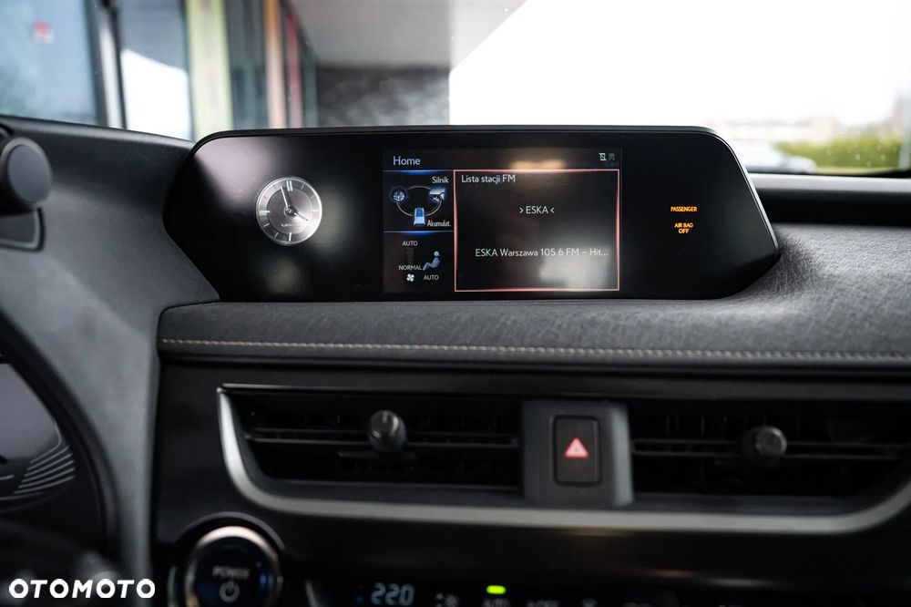 Lexus UX 250h Prestige AWD - 12