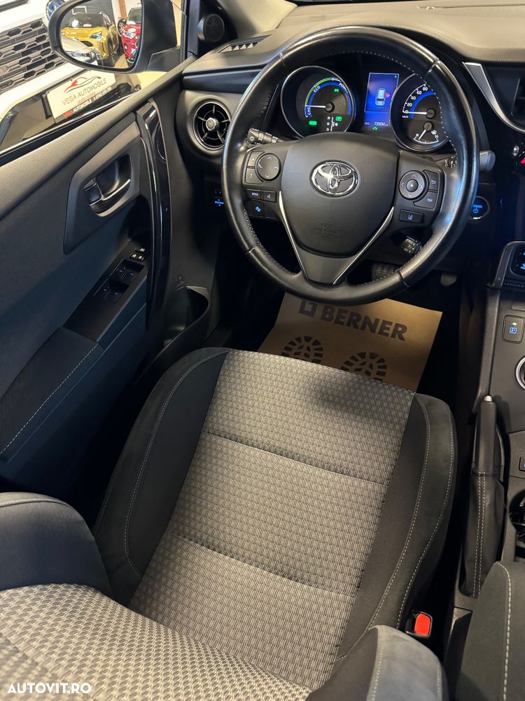 Toyota Auris 1.8 VVT-i Hybrid Automatik Touring Sports Team Deutschland - 22