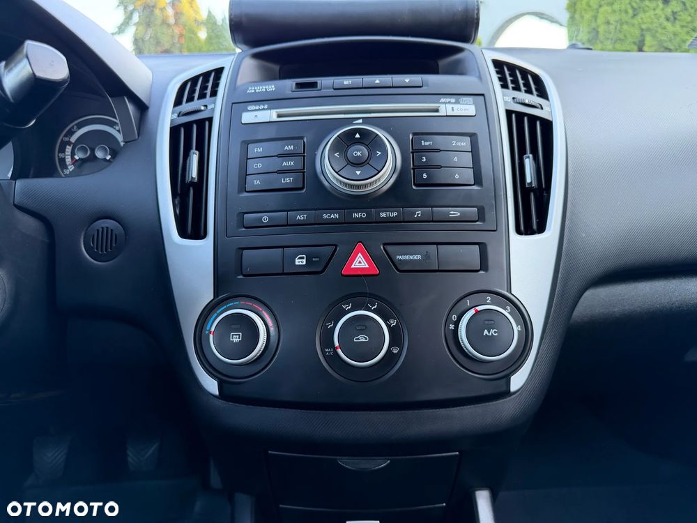 Kia Ceed 1.4 Comfort - 19