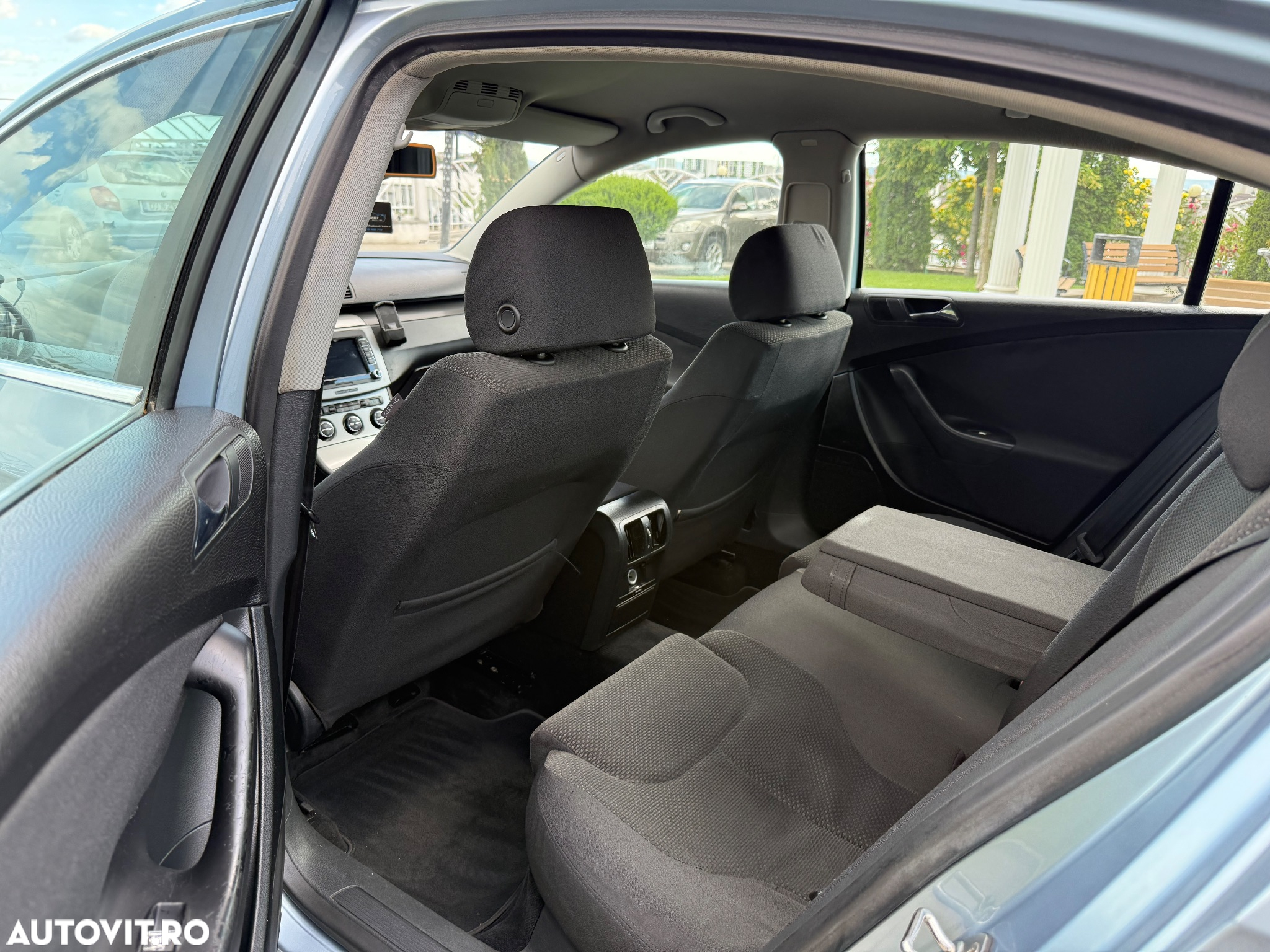 Volkswagen Passat - 13