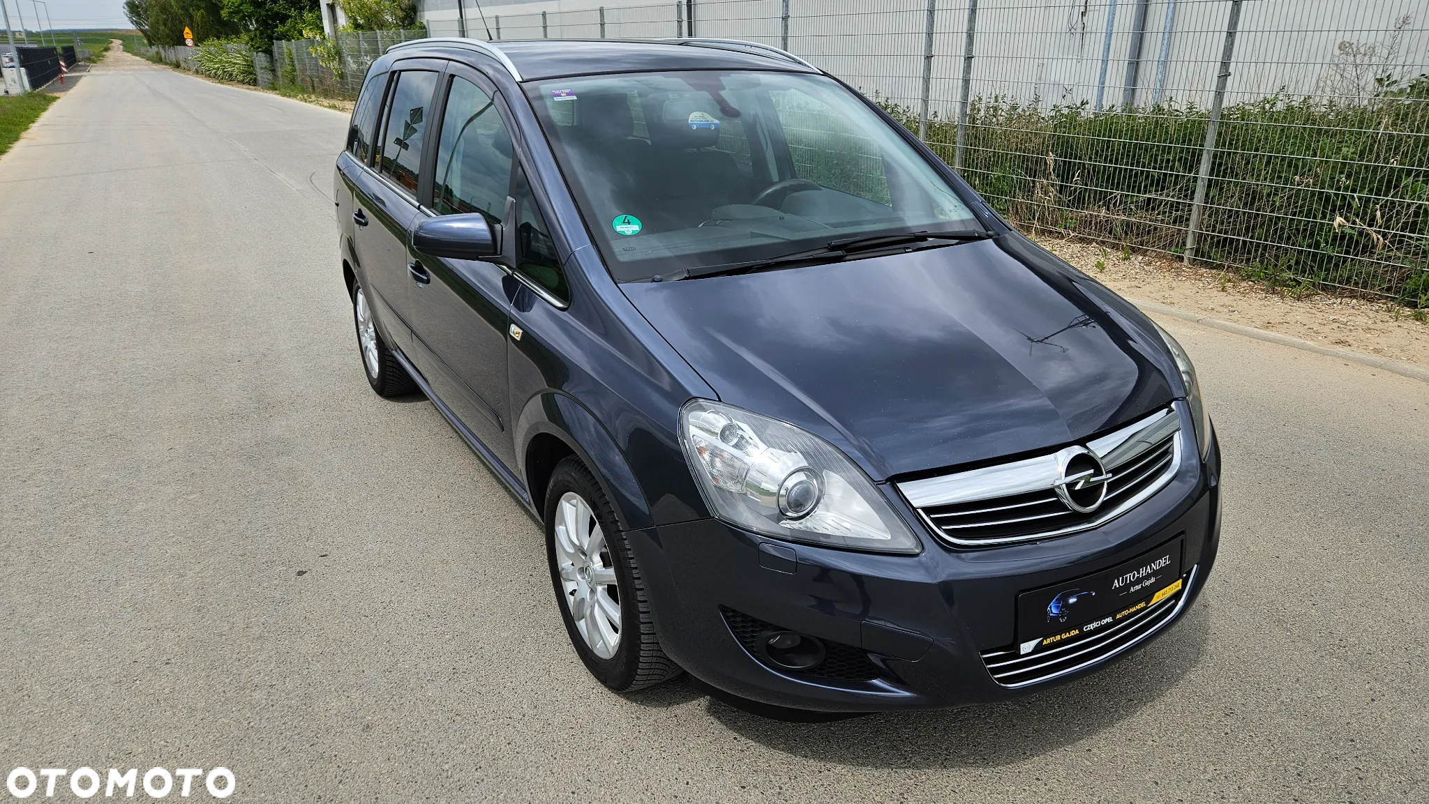 Opel Zafira 1.8 Cosmo - 6