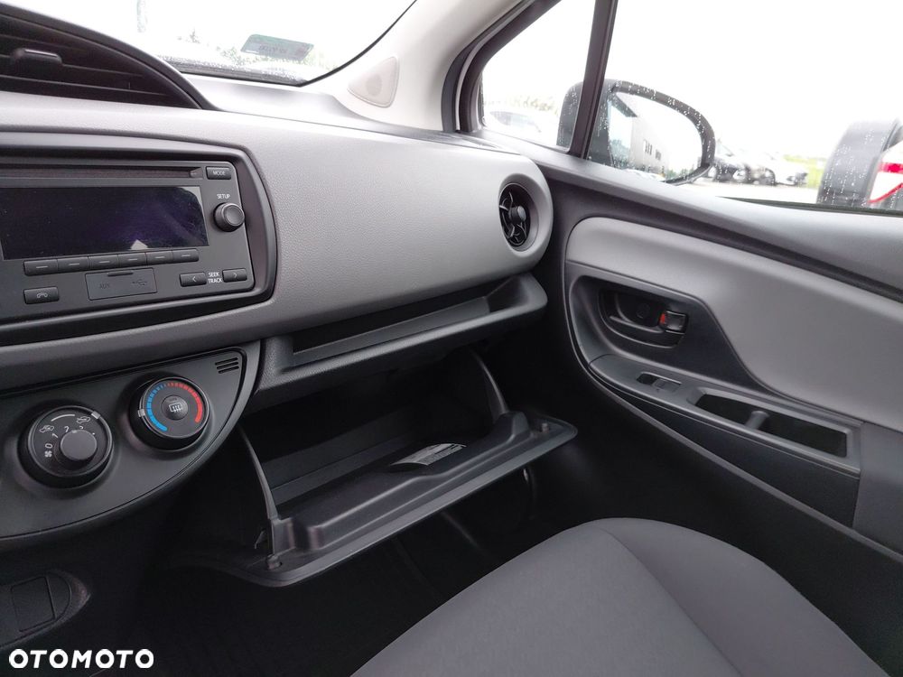 Toyota Yaris - 26