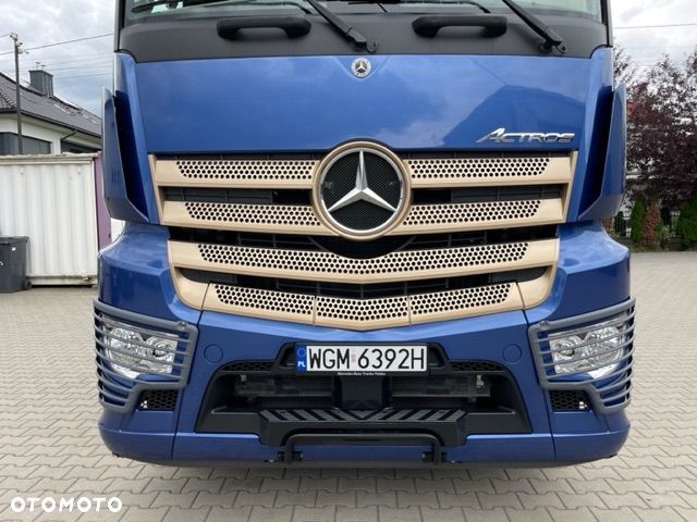 Mercedes-Benz Actros - 5