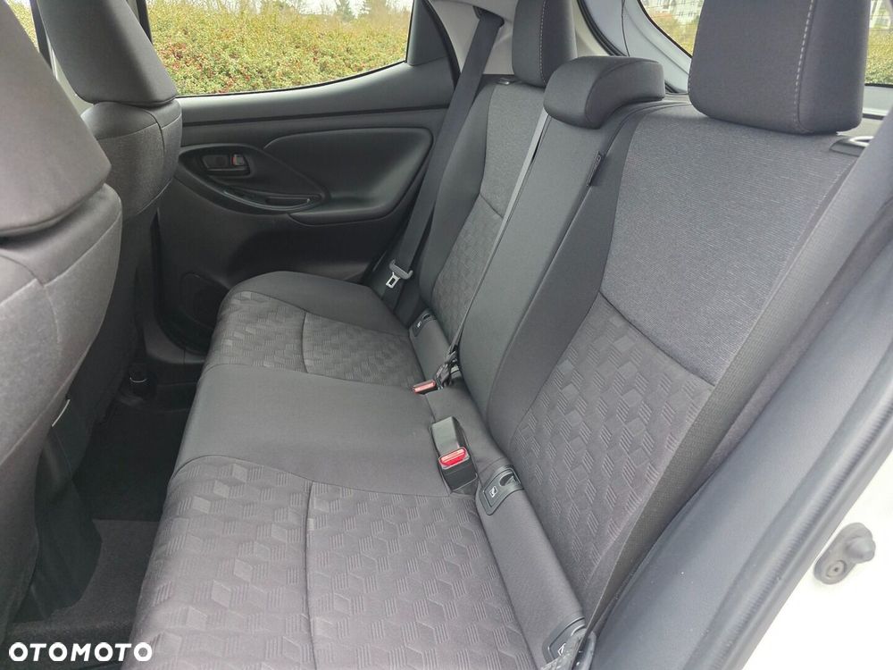 Toyota Yaris Hybrid 1.5 Style - 19