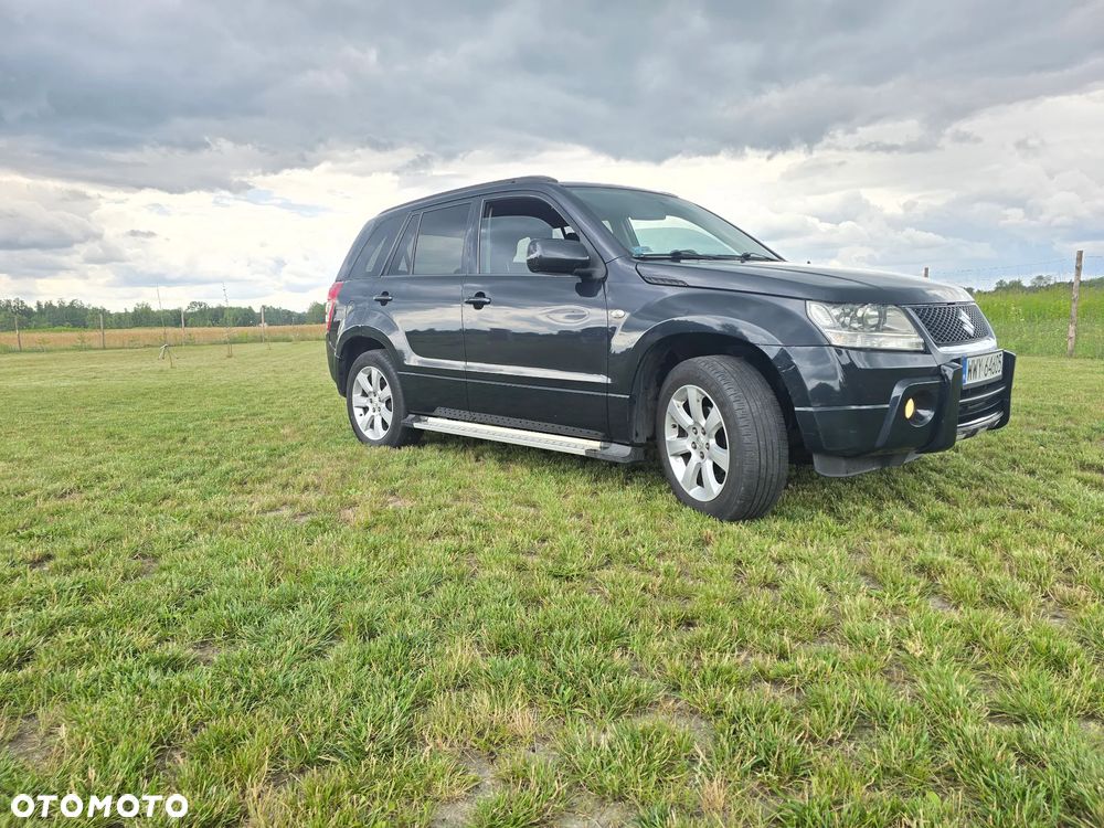Suzuki Grand Vitara 2.0 - 6