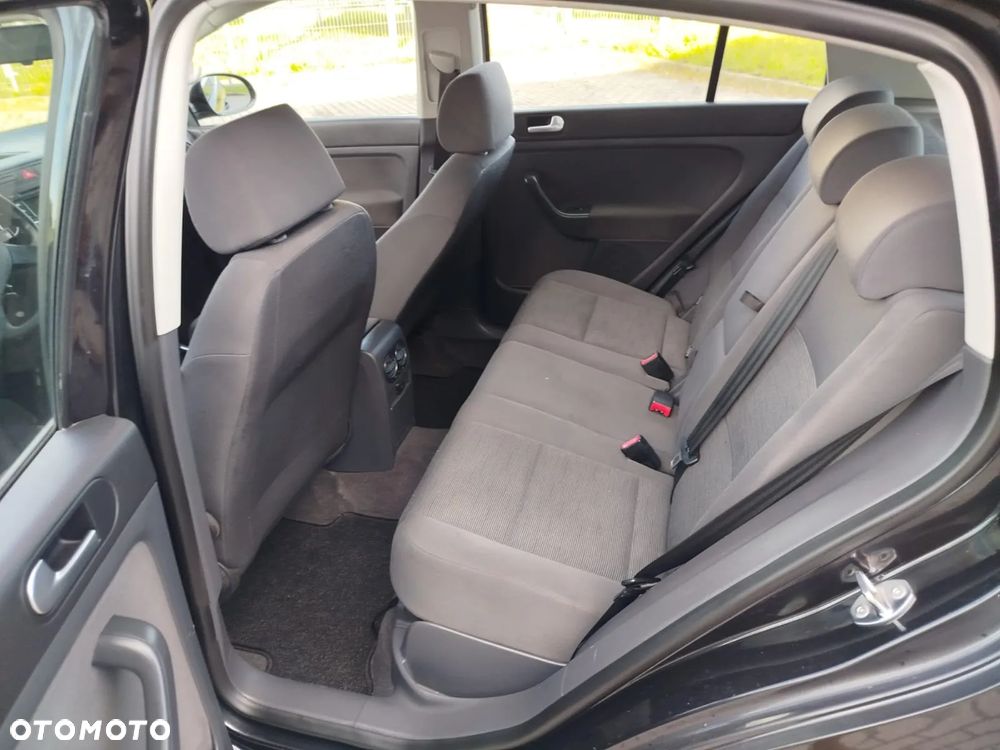 Volkswagen Golf Plus - 10