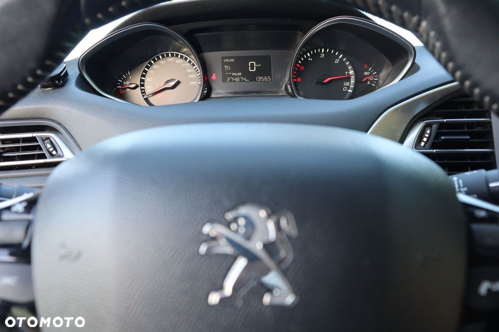 Peugeot 308 1.6 e-HDi Active S&S - 18