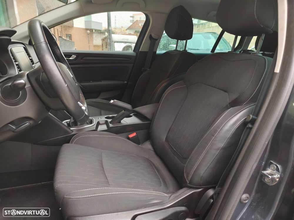 Renault Mégane Sport Tourer 1.3 TCe Limited - 6