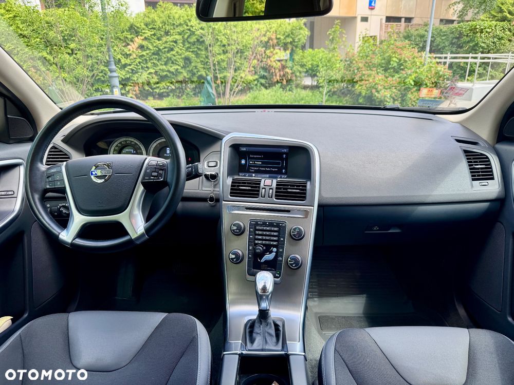 Volvo XC 60 D4 Geartronic Momentum - 10