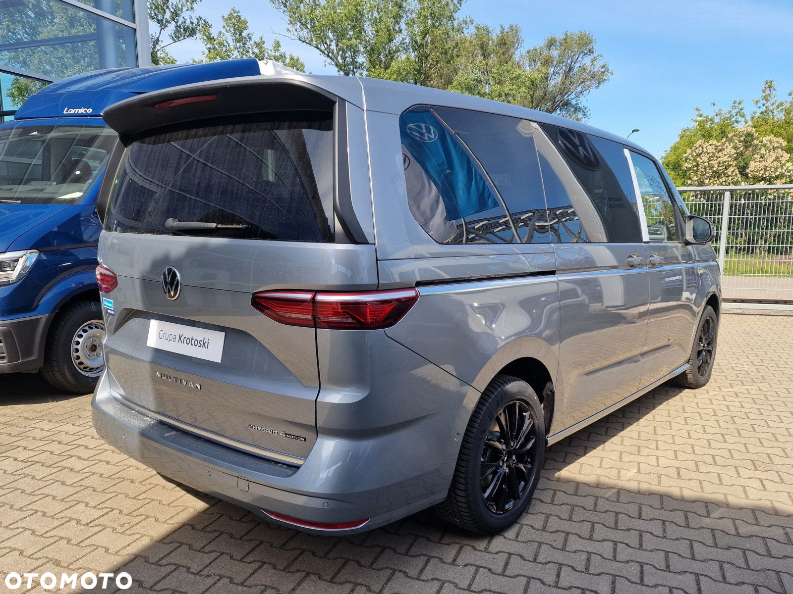 Volkswagen Multivan - 4
