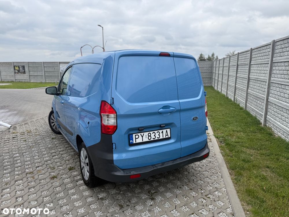 Ford Transit Courier - 6