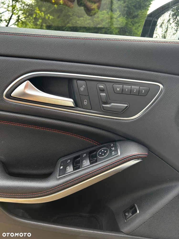 Mercedes-Benz CLA 250 4-Matic Sport - 16