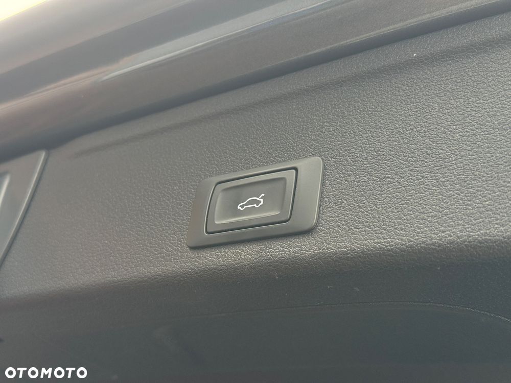 Audi A4 Avant 35 TDI S tronic S line - 16