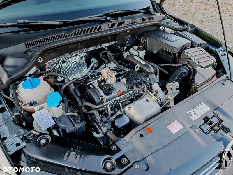 Volkswagen Jetta 1.2 TSI BlueMotion Technology Comfortline - 39