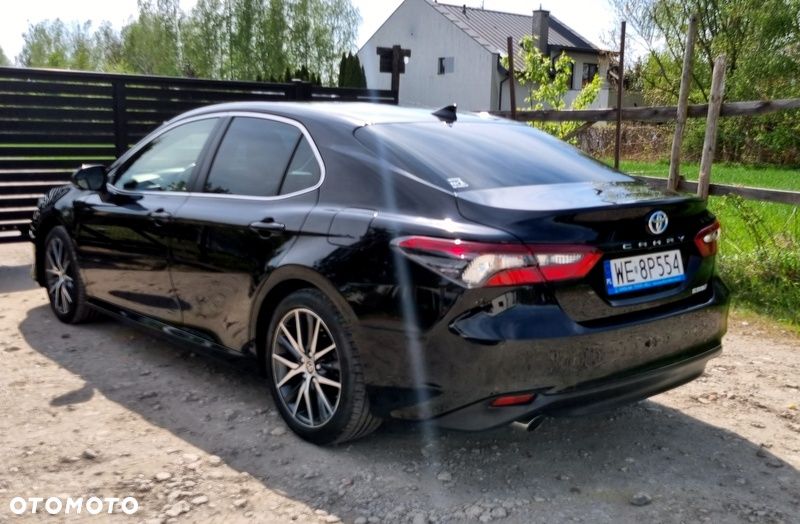 Toyota Camry - 3