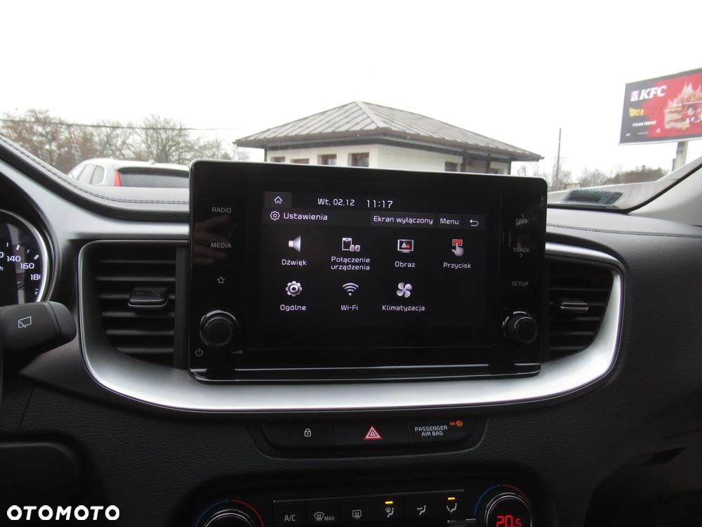 Kia Ceed 1.5 T-GDI M DCT - 23