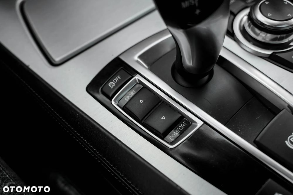 BMW Seria 7 730d L - 30