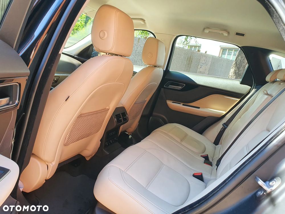 Jaguar F-Pace 20d AWD Prestige - 14