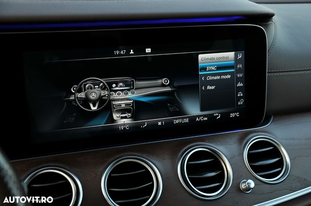 Mercedes-Benz E - 22