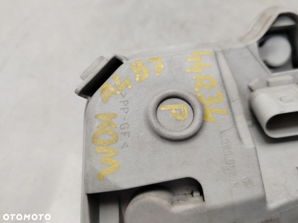 AUDI A4 B7 KOMBI WKŁAD GNIAZDO LAMPY PRAWY TYŁ 484062R - 7