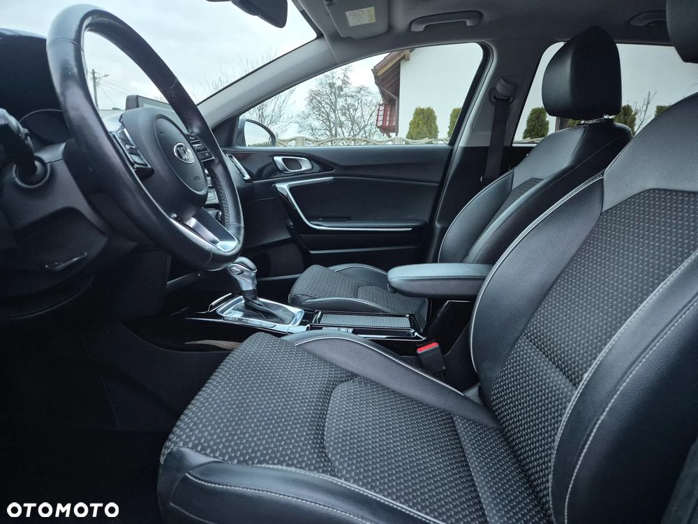 Kia Ceed 1.6 CRDi DCT GT Line - 12