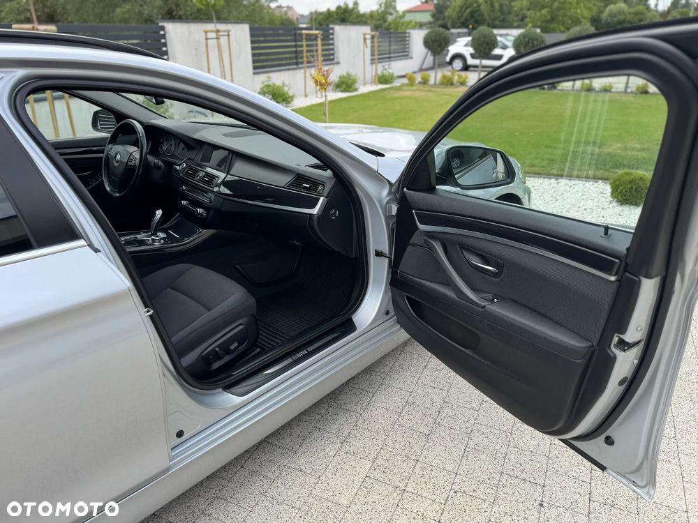 BMW Seria 5 520d - 15