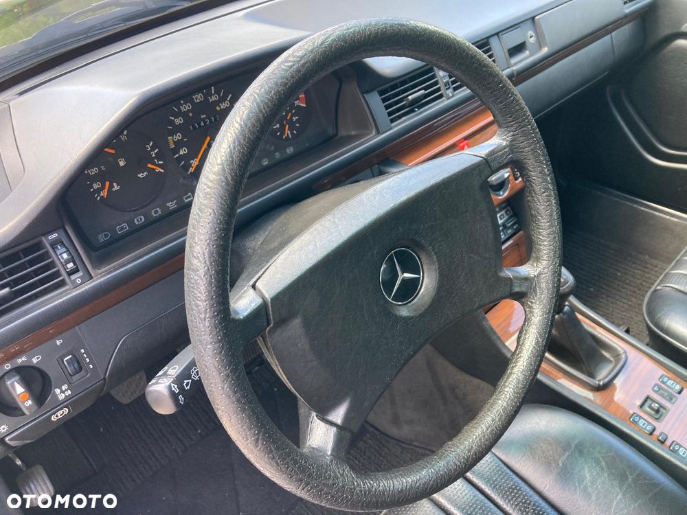 Mercedes-Benz W124 (1984-1993) - 11
