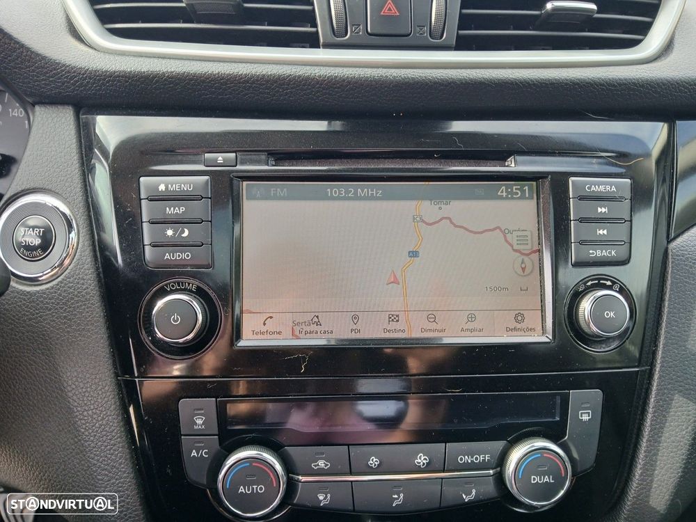 Nissan Qashqai 1.5 dCi N-Connecta - 26