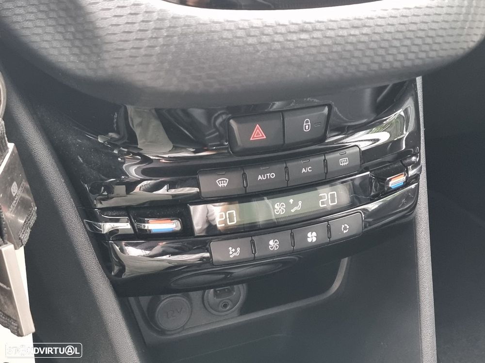 Peugeot 2008 1.2 PureTech Allure - 13