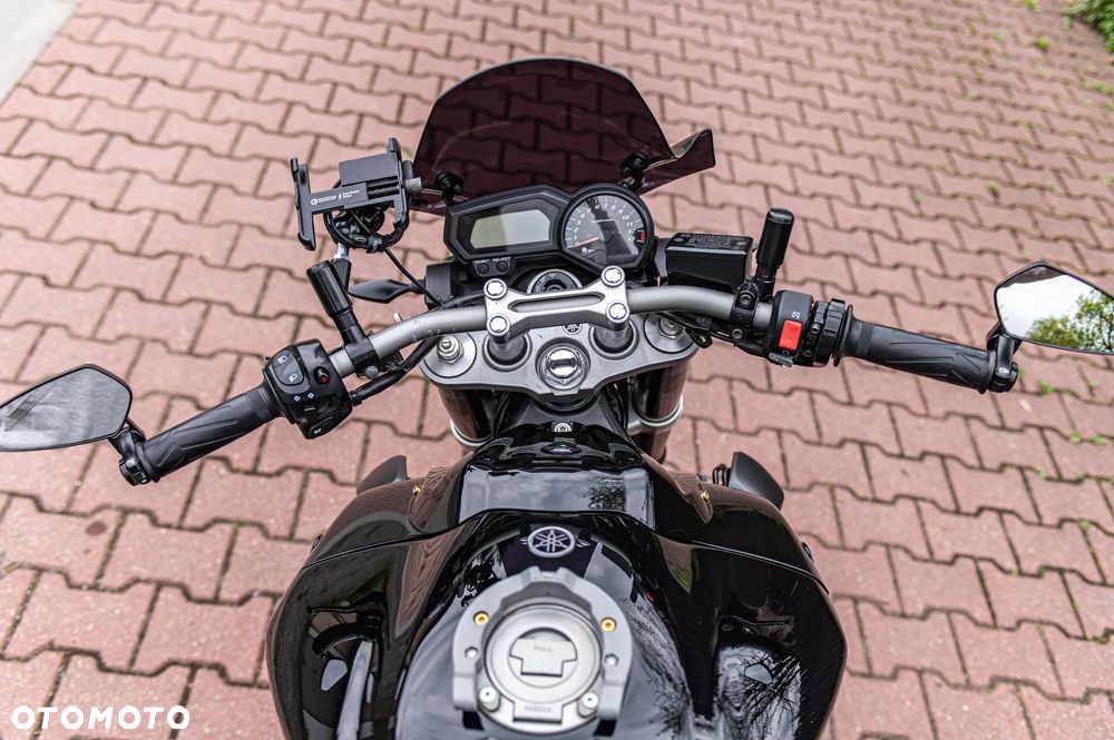 Yamaha FZ - 30