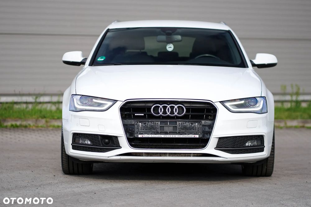 Audi A4 Avant 2.0 TDI Quattro Design S tronic - 8