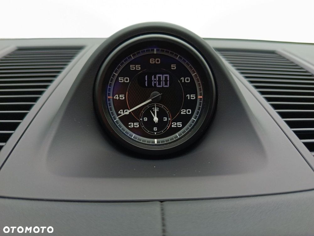 Porsche Macan - 28