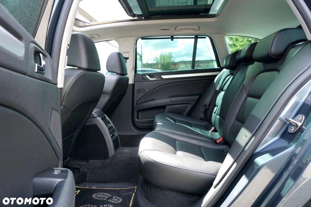 Skoda Superb 2.0 TDI Exclusive - 36