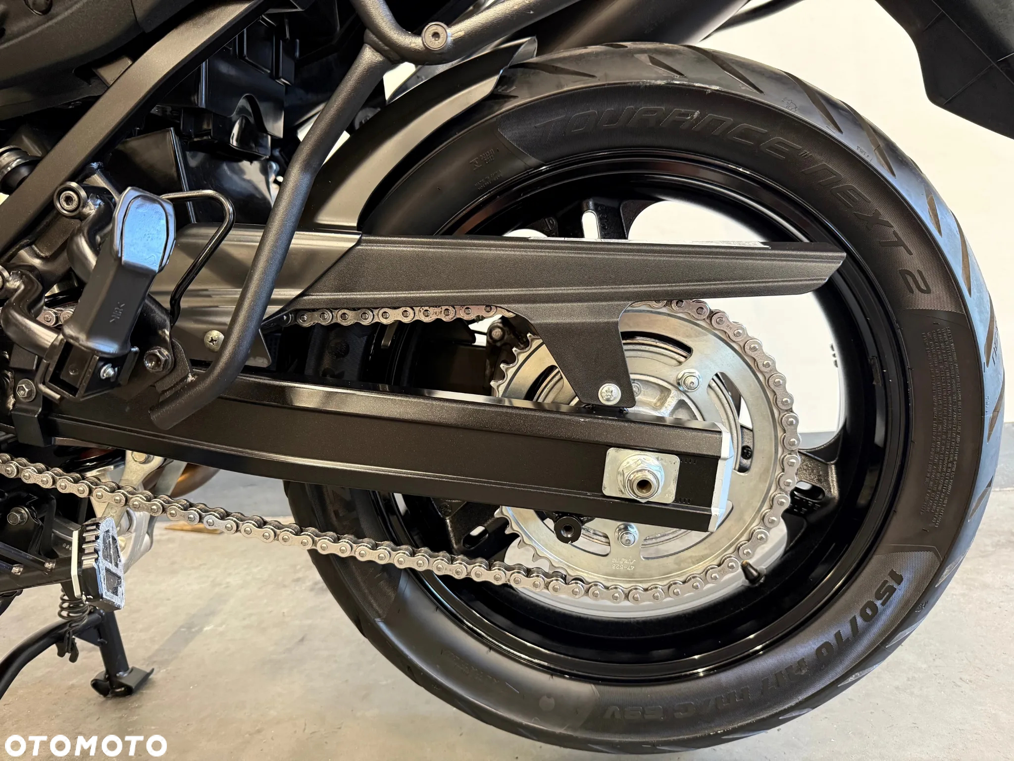 Suzuki V-STROM - 13