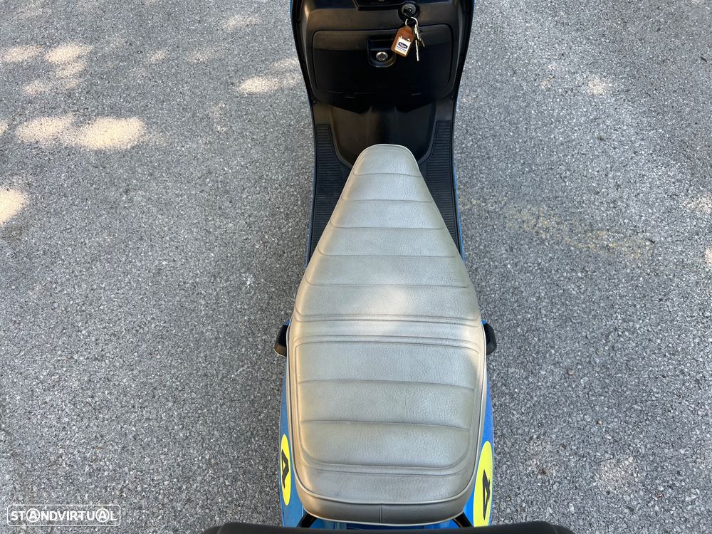 Honda Lead Rothmans - 7