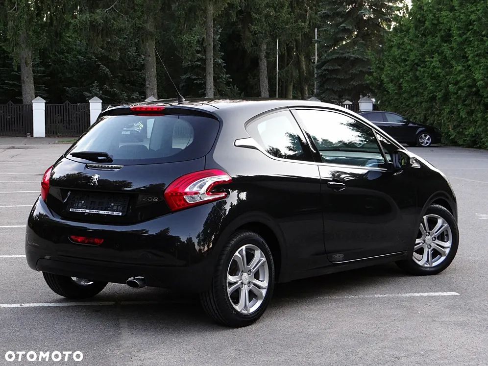 Peugeot 208 120 VTI Intuitive - 18