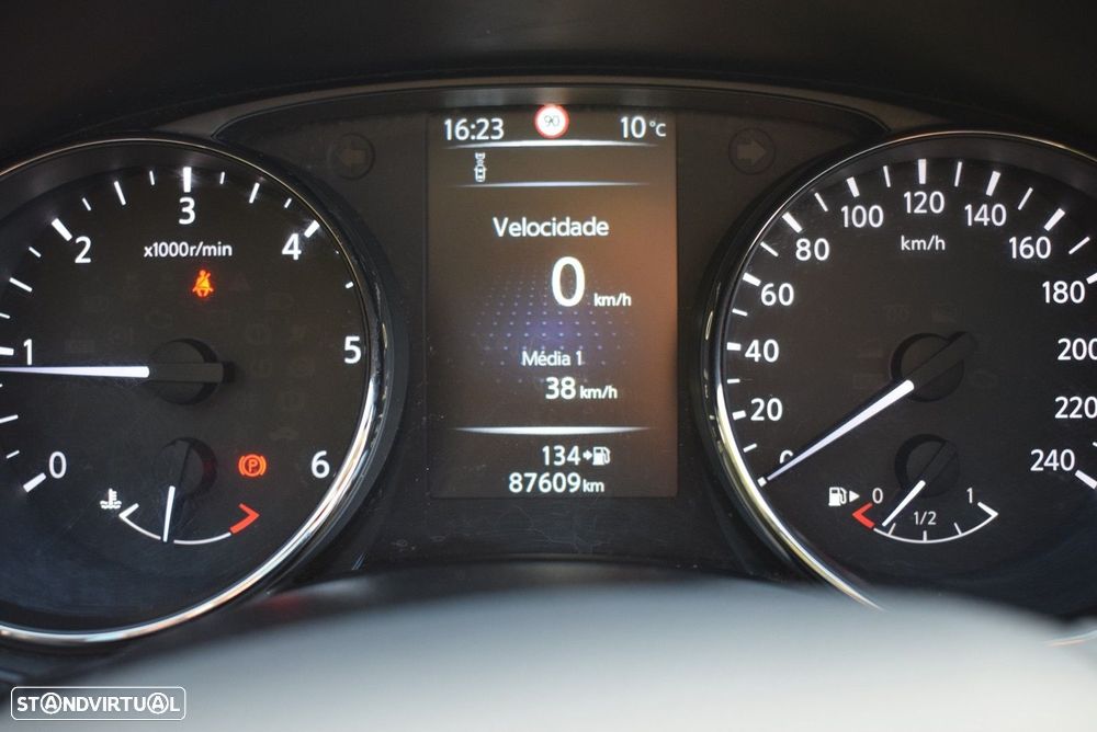 Nissan Qashqai 1.5 dCi N-Connecta J18+Led - 55