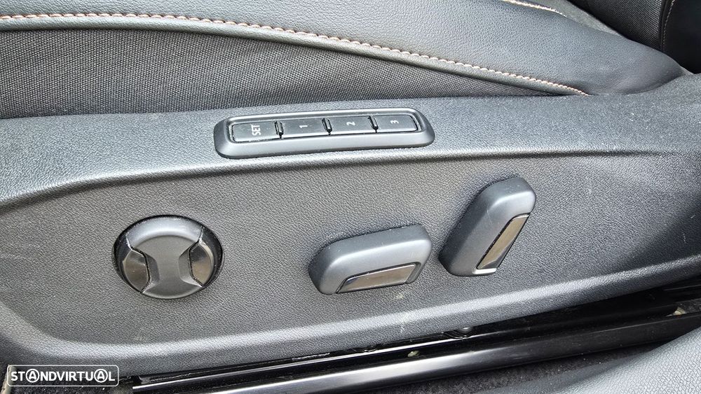 Cupra Leon ST 1.4 e-Hybrid MID DSG - 48