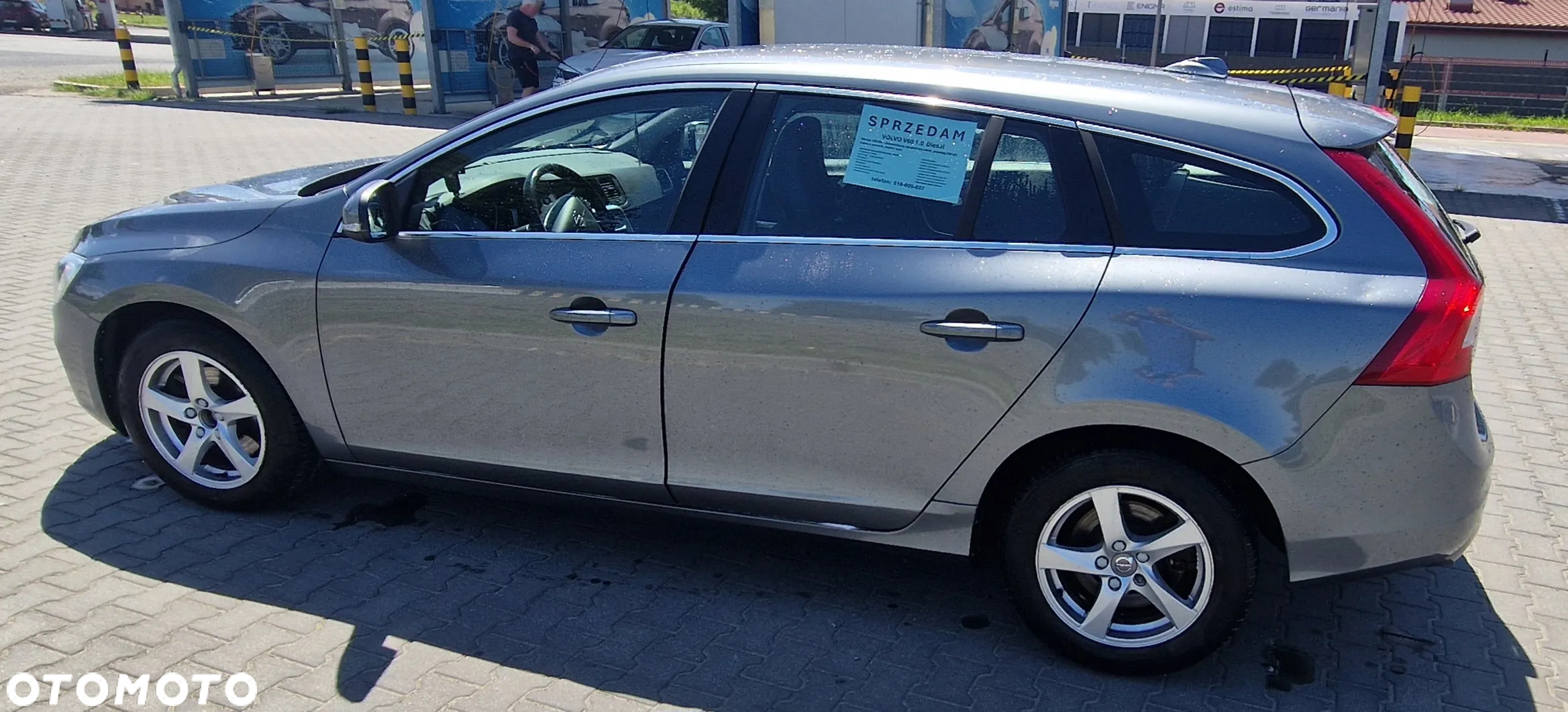 Volvo V60 D2 Drive-E Kinetic - 4