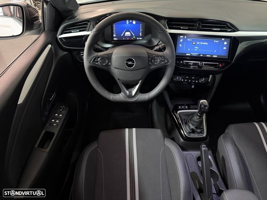 Opel Corsa 1.2 T GS - 24