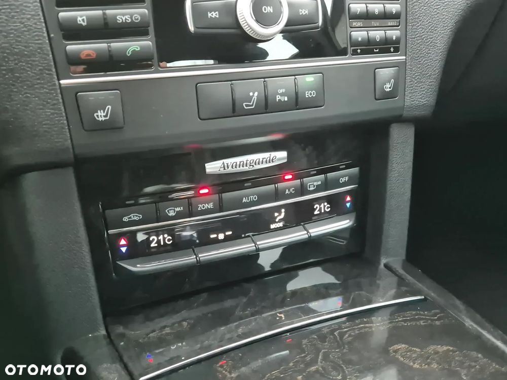 Mercedes-Benz Klasa E 200 CDI DPF BlueEFFICIENCY 7G-TRONIC Avantgarde - 12