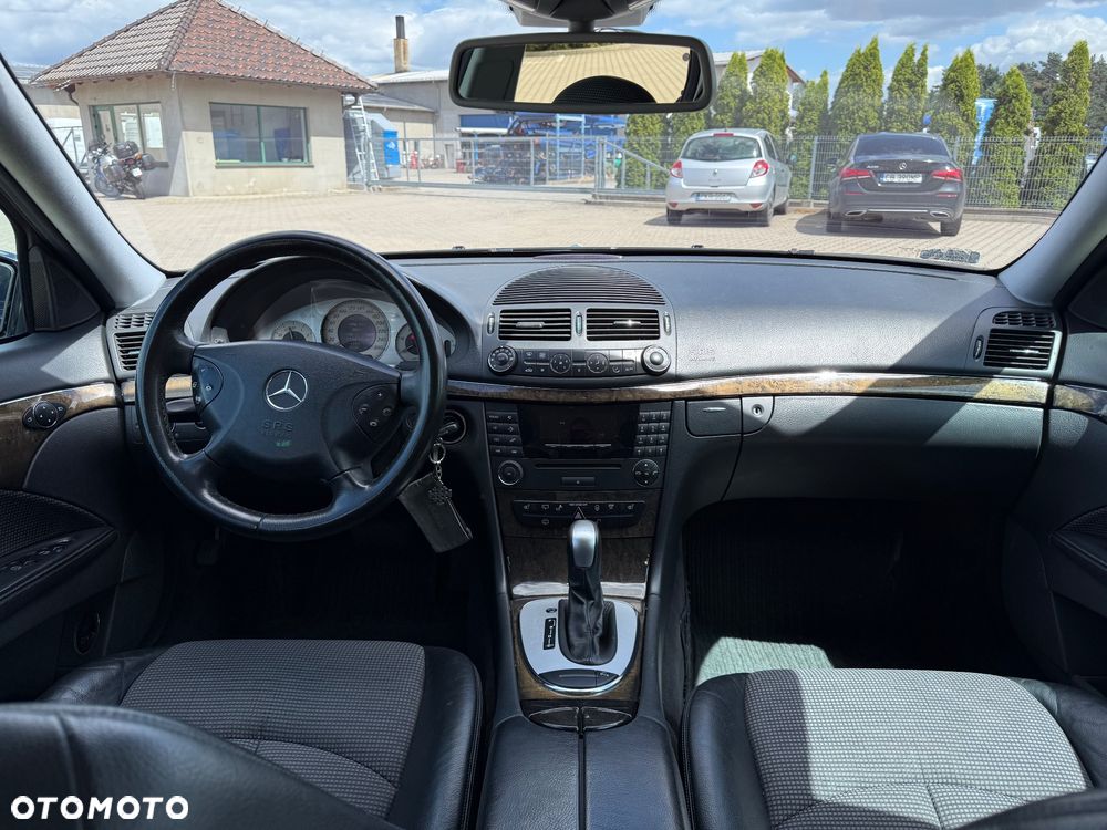 Mercedes-Benz Klasa E 320 CDI T Avantgarde - 6