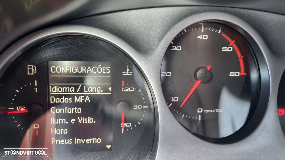 SEAT Leon 1.6 TDI DPF Ecomotive Style Copa - 24